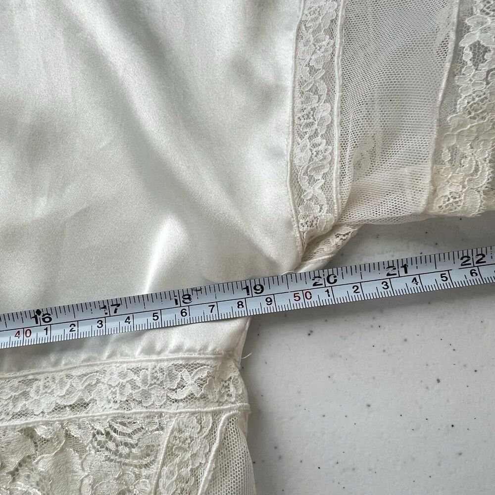 Vintage 90s Victoria Secret Ivory Satin & Lace Short Sleeves Top Sz S Delicate‎ - Picture 11 of 16